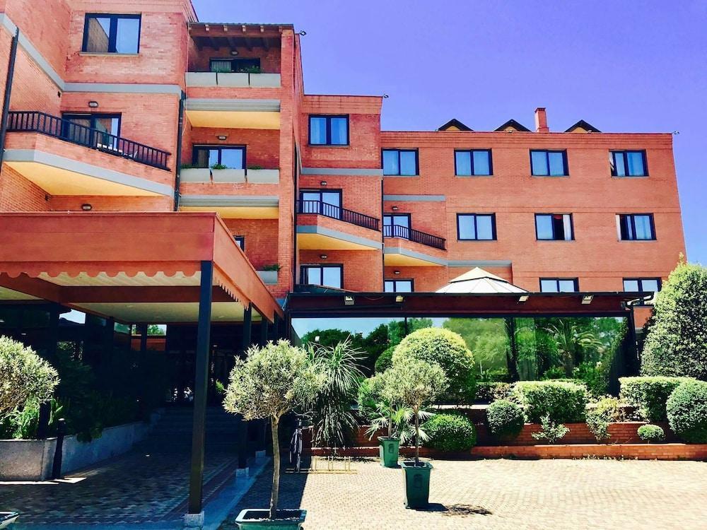 Hotel Grillo Assemini Exterior foto